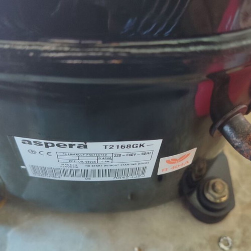 Refrigerator motor 3/4 R404a used, without fan