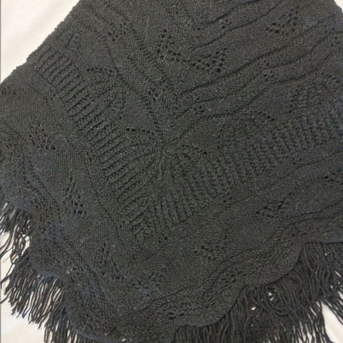 Handmade cape used with fringes, black