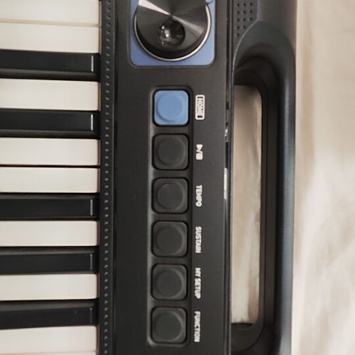 Casio CT-S300 Keyboard with 61 Dynamic Keys Black new