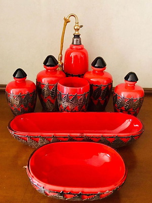Vintage grooming and decoration set used, 8 pieces