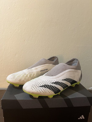 Adidas Predator football boots size 43 1/3