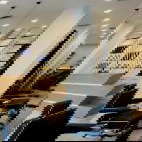 Επιχείρηση γνωστής αλυσίδας κομμωτηρίων με 4 καταστήματα προς πώληση