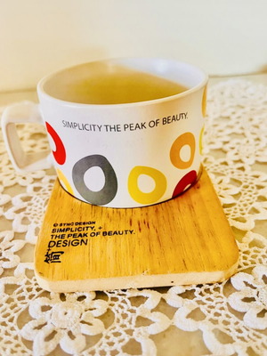Porcelain cup with bamboo base Sync Design, like new