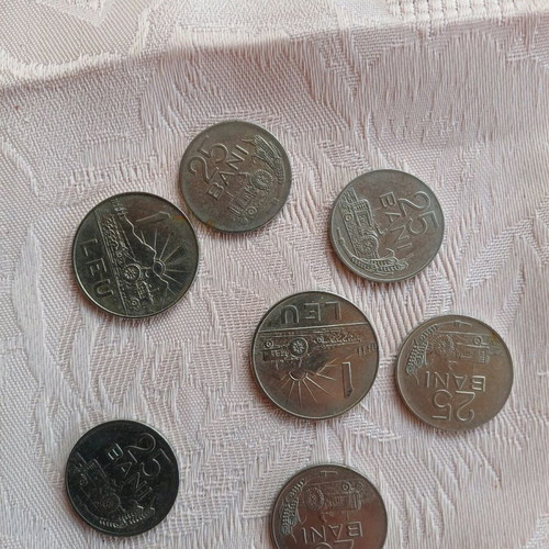 Collectible coins like new, in very good condition
