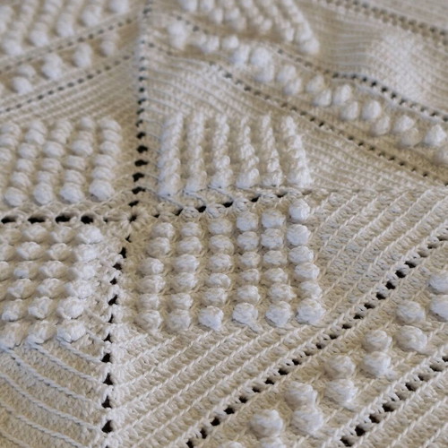 Handmade knitted blanket like new 160x210