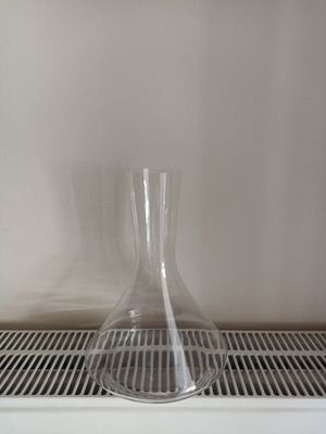 Crystal carafe new, 1400ml capacity