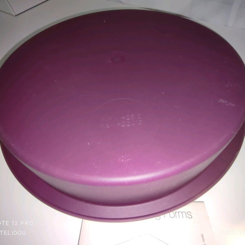 Tupperware Round Silicone Mold New