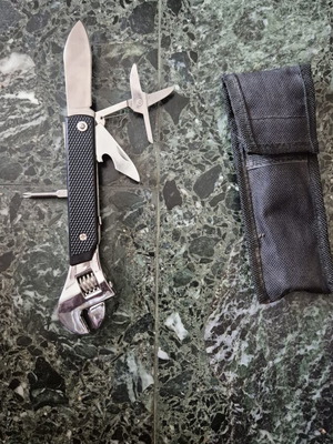 Multitool knife like new