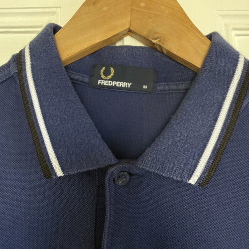Fred Perry polo t-shirt size M like new, blue