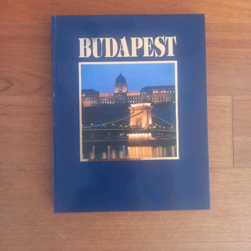 Budapest coffee table book like new, English