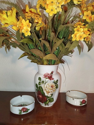 Ionian porcelain vase with ashtray set new