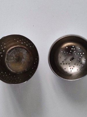 Large stainless steel tea and herb infuser ball with chain, like new