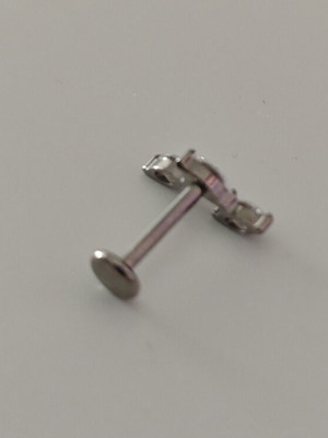 Titanium stud earring