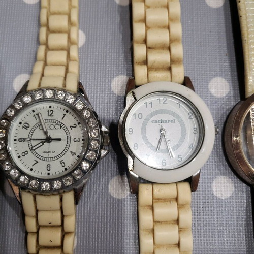 Lot of 25 used vintage watches for parts or repair