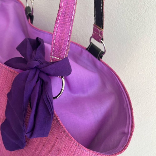 Straw beach bag with lilac scarf new
