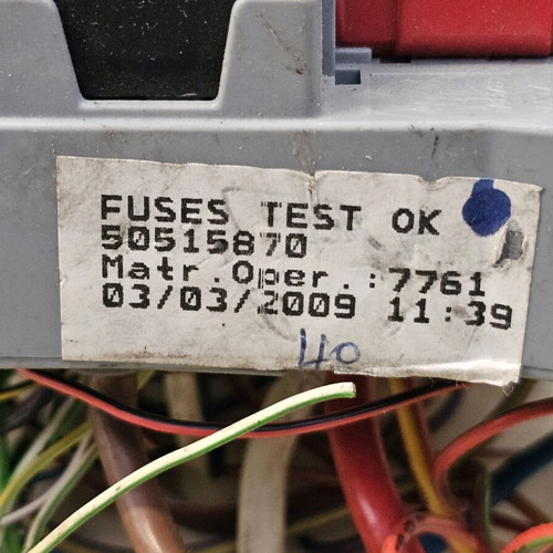 Car fuse box like new