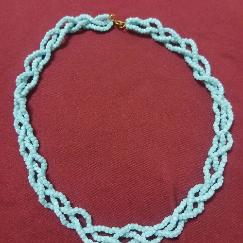 Women's necklace light blue like new