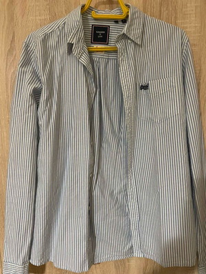 Superdry shirt size M white and blue like new