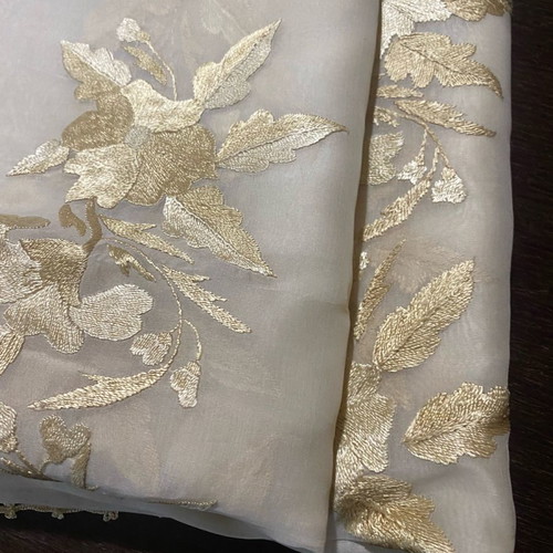 Set of tablecloths with silk threads, new, 2 large 107x107