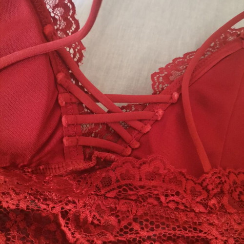 Lace top Bordeaux like new, size M