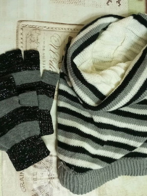 Knitted striped balaclava and fingerless gloves like new