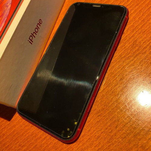 iPhone XR 64 GB used, red, with faulty rear camera