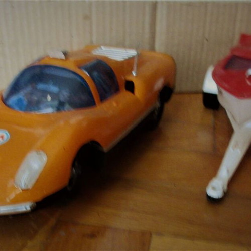Porsche trailer and battery-operated boat from the 70s, new in box