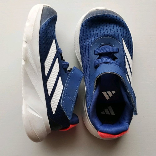 Βρεφικά παπούτσια Adidas νούμερο 23 σαν καινούργια, μπλε και άσπρα