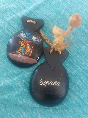 Vintage Spanish castanets with bullfighter figure