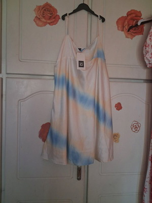 Dress Luigi new, white and yellow, size M