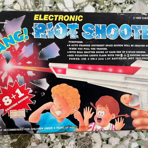 Electronic Riot Shooter battery toy 1989 new