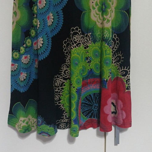 Desigual skirt like new, multicolor, size M