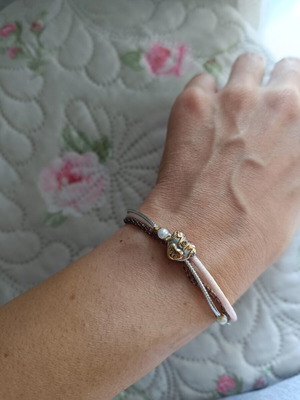 Handmade wrist bracelet like new, gray and silver