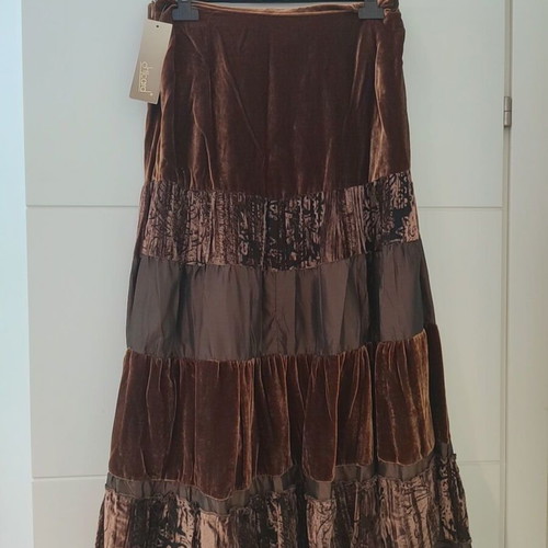 Maxi skirt Chicard new, size 48, brown velvet boho design