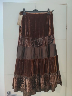 Maxi skirt Chicard new, size 48, brown velvet boho design