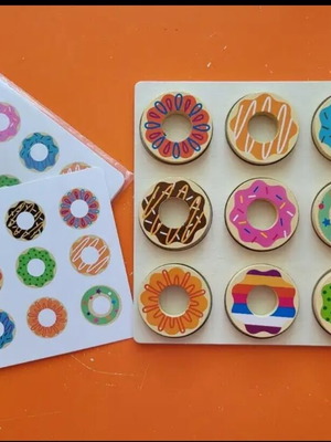Ξύλινο παιχνίδι ταξινόμησης με donuts καινούργιο