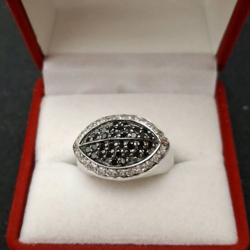Silver 925 ring platinum plated with black stones new