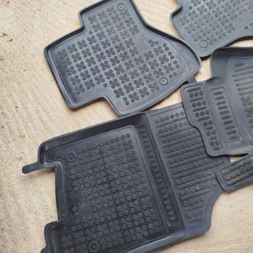 Rezaw-plast Car Floor Mats like new for Toyota Aygo 2008-2014, Peugeot 107, Citroen C1