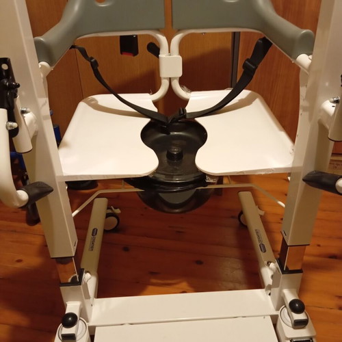 Mobility lift chair new for people with mobility difficulties