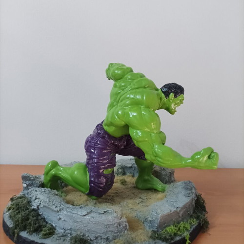 Hulk miniature 23cm, new, hand-painted 3D print