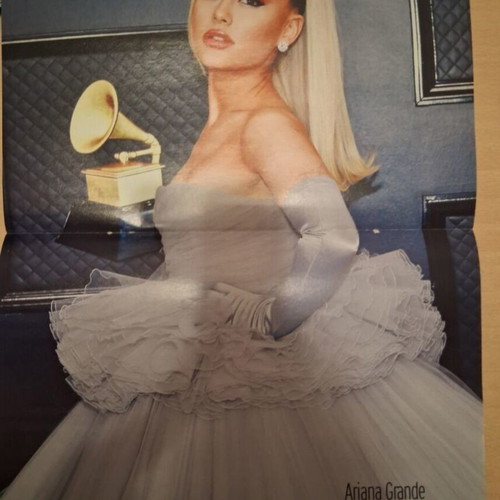Ariana Grande collectible posters pack of 7 new