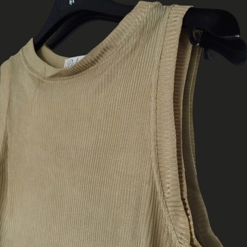 Sleeveless blouse like new, beige-gold ribbed rayon, size L