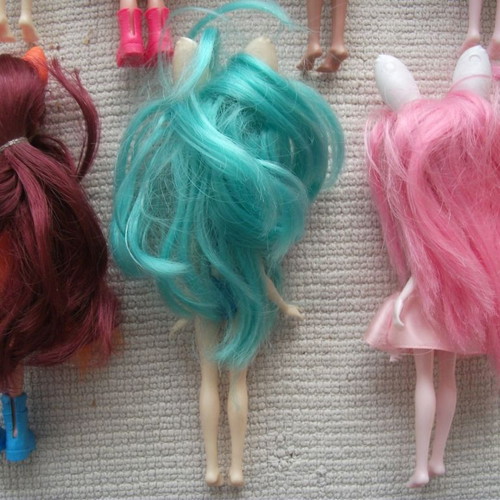 Enchantimals dolls set of 8 used, one smaller with missing clothes