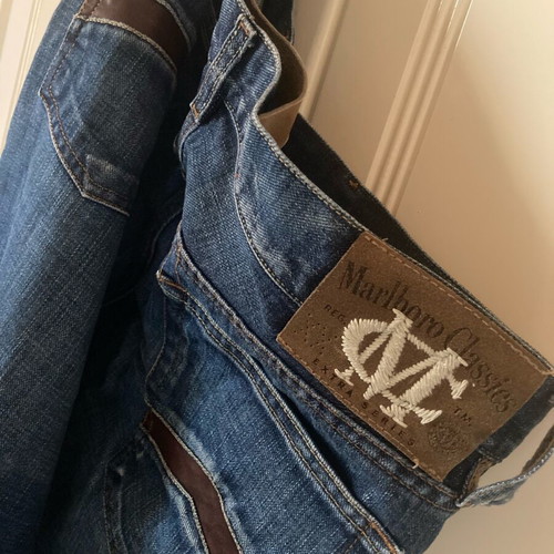 Malboro Classic Denim Jean like new, size W34 L34, blue