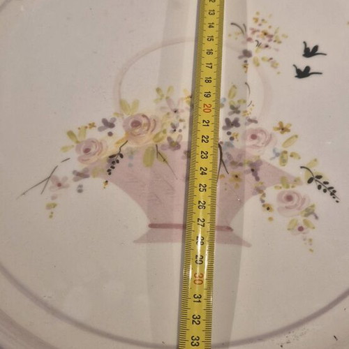 Porcelain plate hand-painted like new