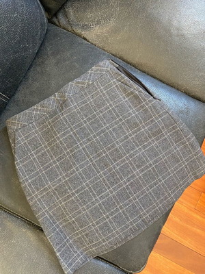 Φούστα Mango κοντή μέγεθος XS μεταχειρισμένη σαν καινούργια