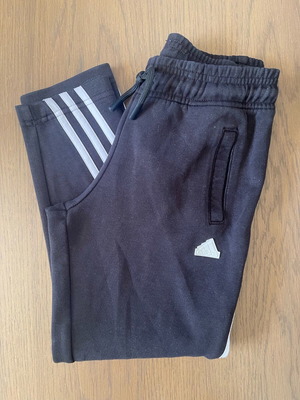 Παντελόνι φόρμα Adidas μεταχειρισμένο, μαύρο, μέγεθος 128 cm