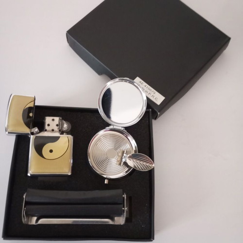New lighter set, roll for hand-rolled cigarettes and individual ashtray