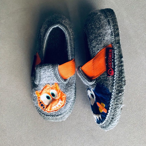 Giesswein slippers used for boys multicolor