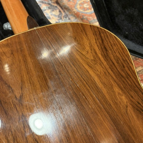 Ahera Concerto Classical Guitar like new with case